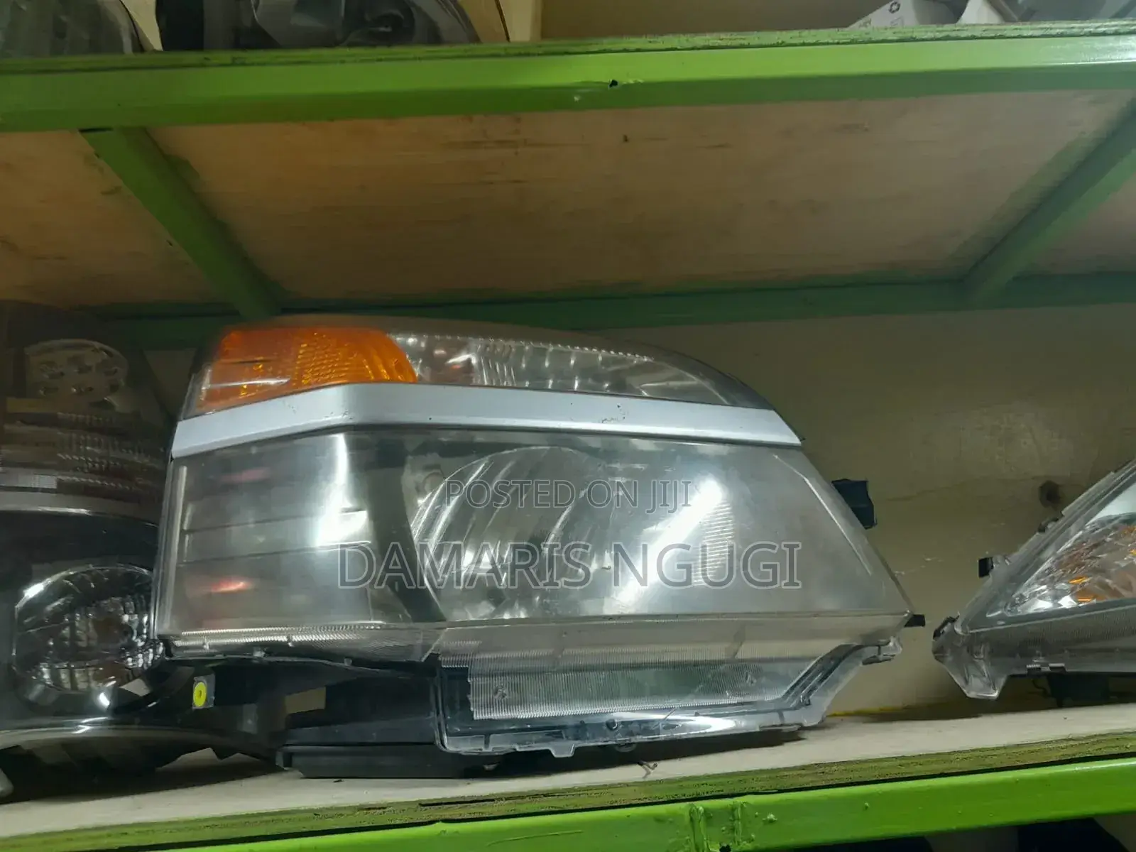Voxy Headlight Old Model 2002-2005