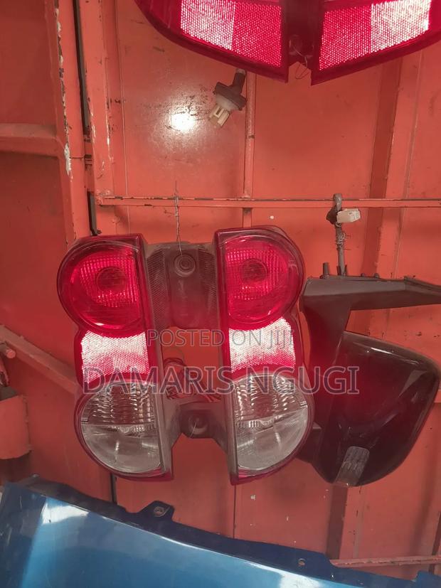 Nv350 Taillights
