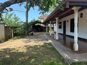 3bdrm House in Majengo Estate, Kiembeni for sale