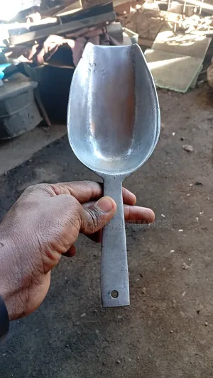 Heavier Cast Scooper.