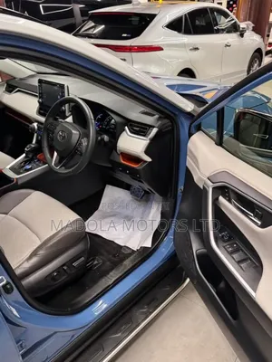 Toyota RAV4 Adventure 2022 Blue