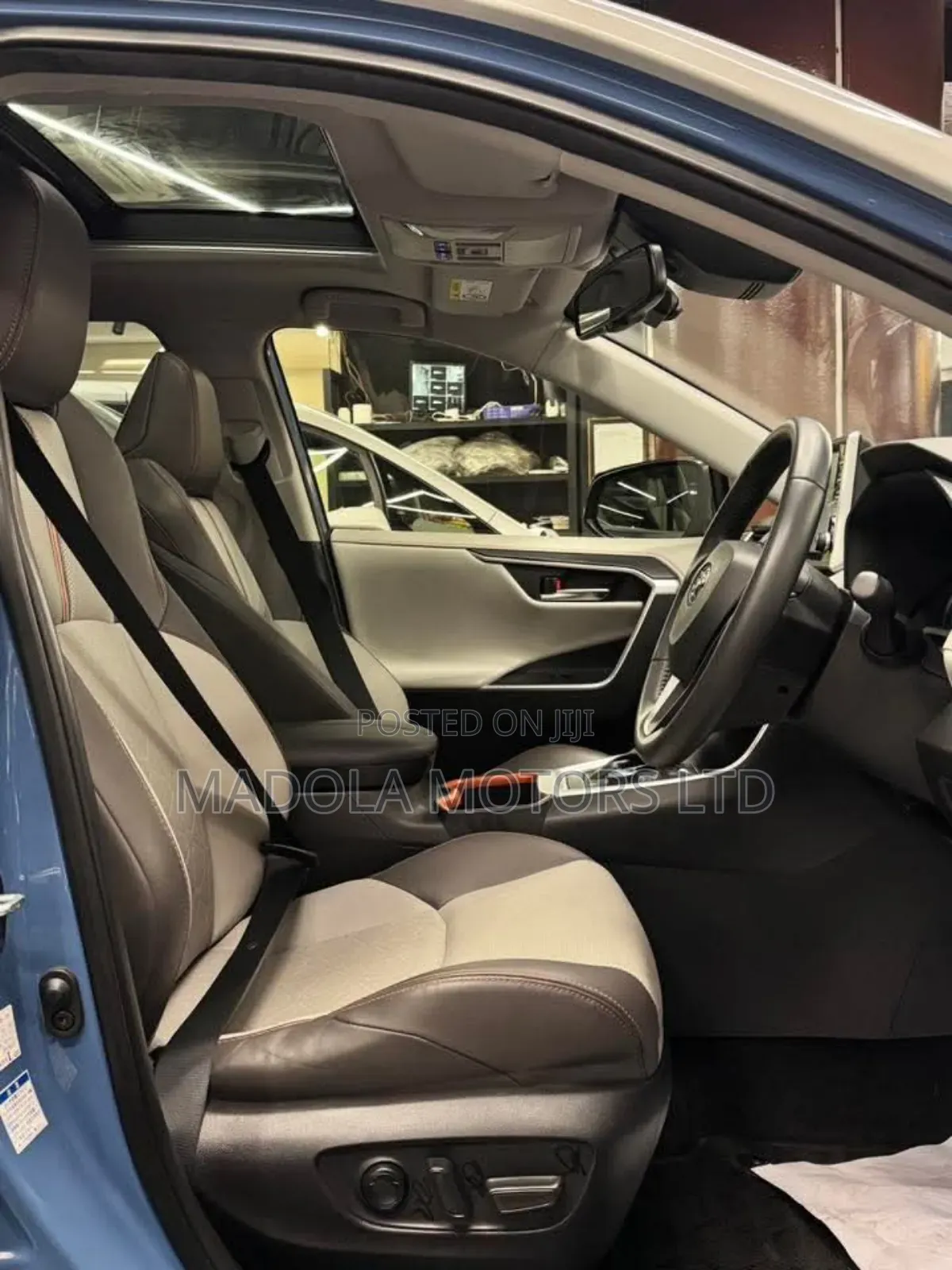 Toyota RAV4 Adventure 2022 Blue