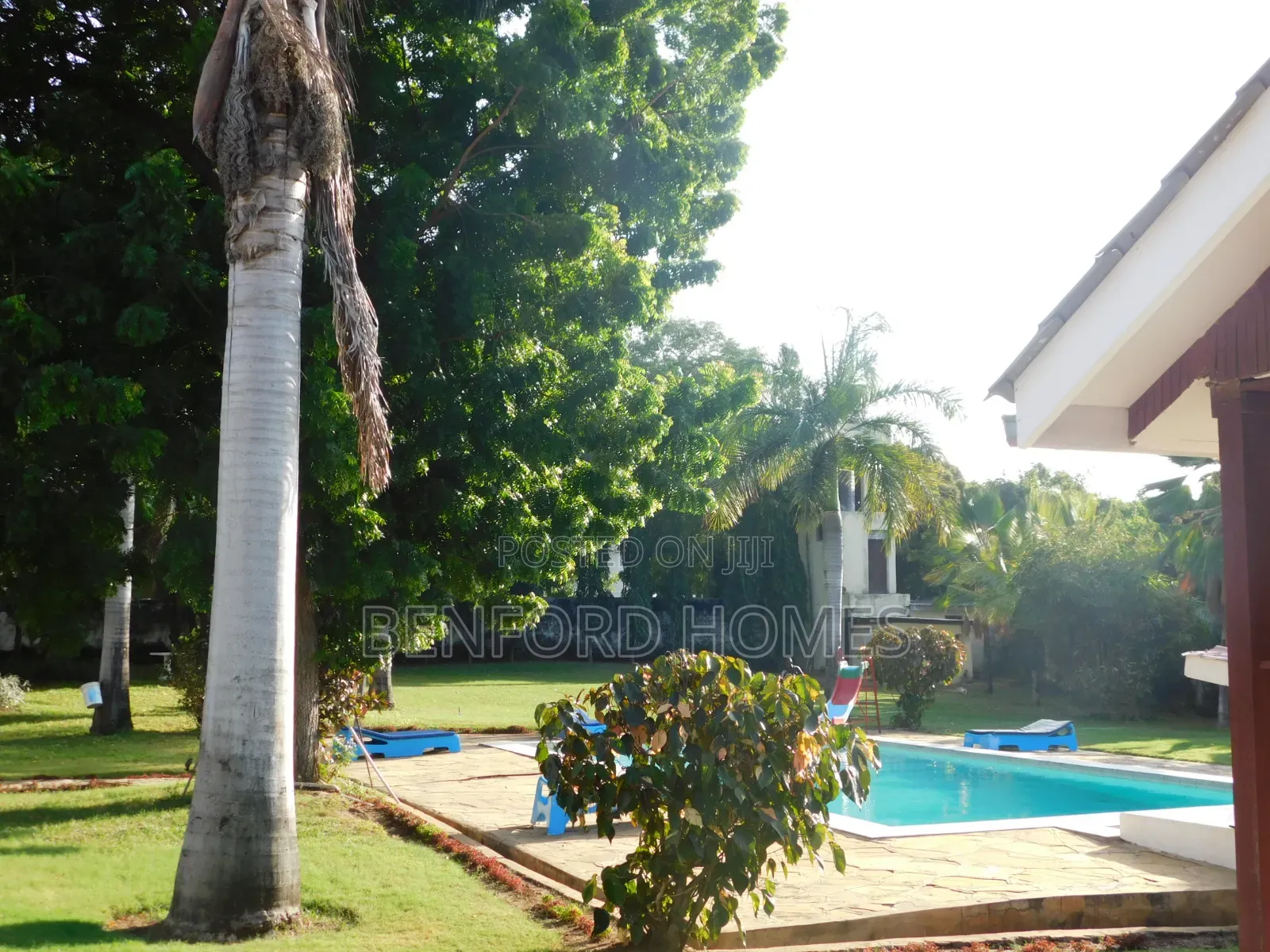 Min Hotel on Sale Nyali Walking Distance to the Beach-Benford Homes