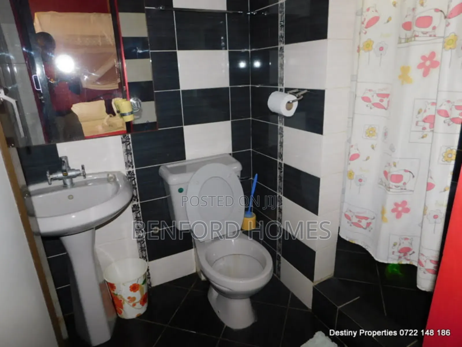 Min Hotel on Sale Nyali Walking Distance to the Beach-Benford Homes