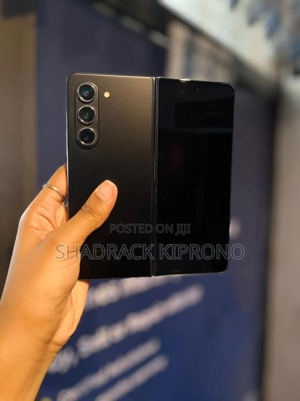 Samsung Galaxy Z Fold 5 512 GB Black - main view
