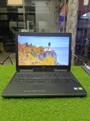 Laptop Dell Precision 7520 32GB Intel Core i7 SSD 256GB