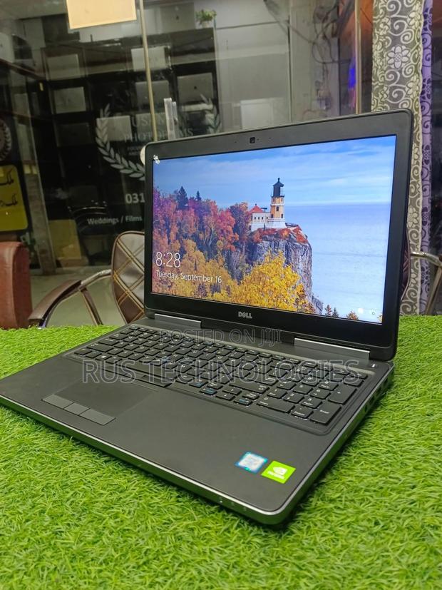 Laptop Dell Precision 7520 32GB Intel Core i7 SSD 256GB - main view