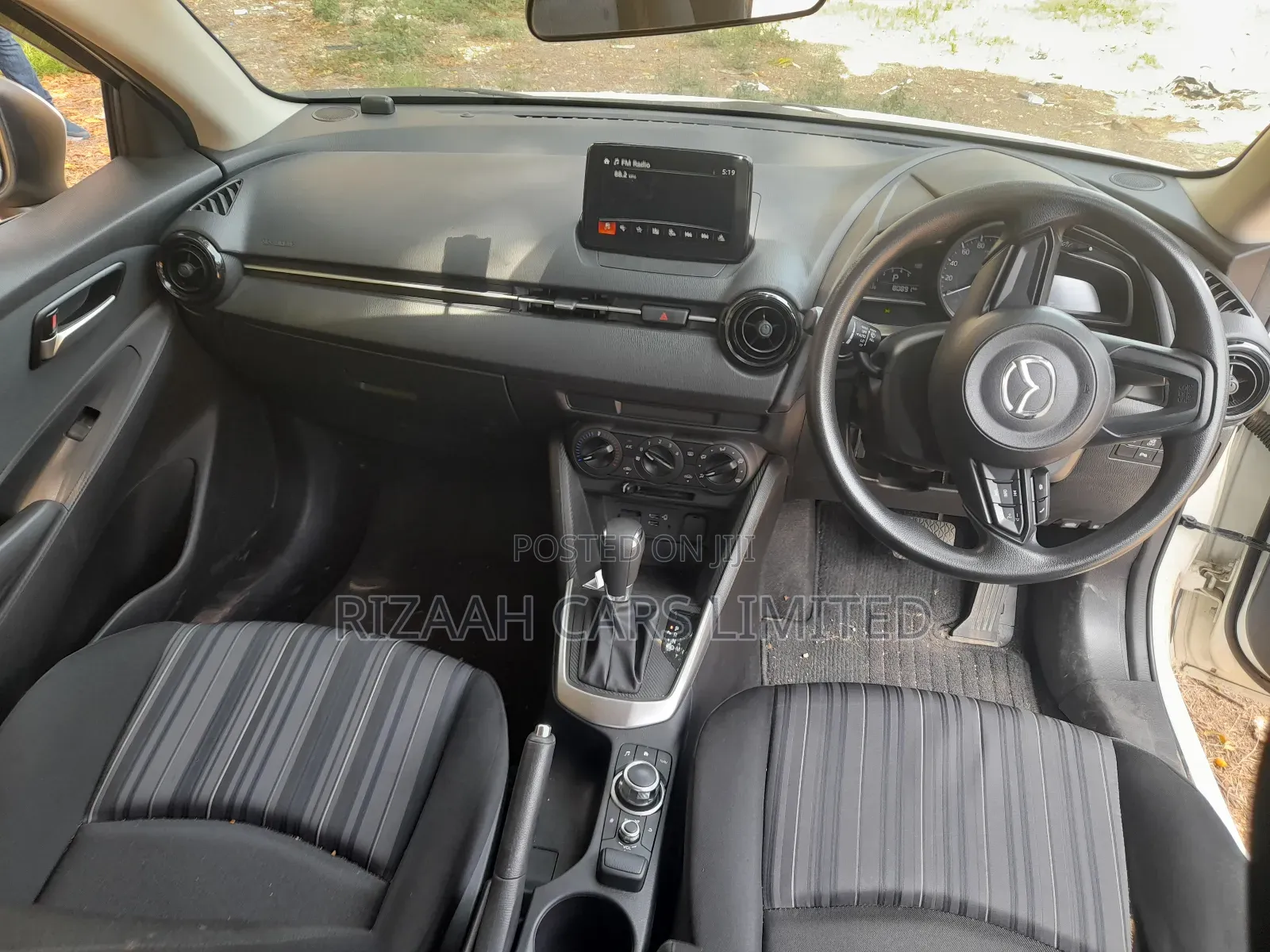 Mazda 2 2019 White