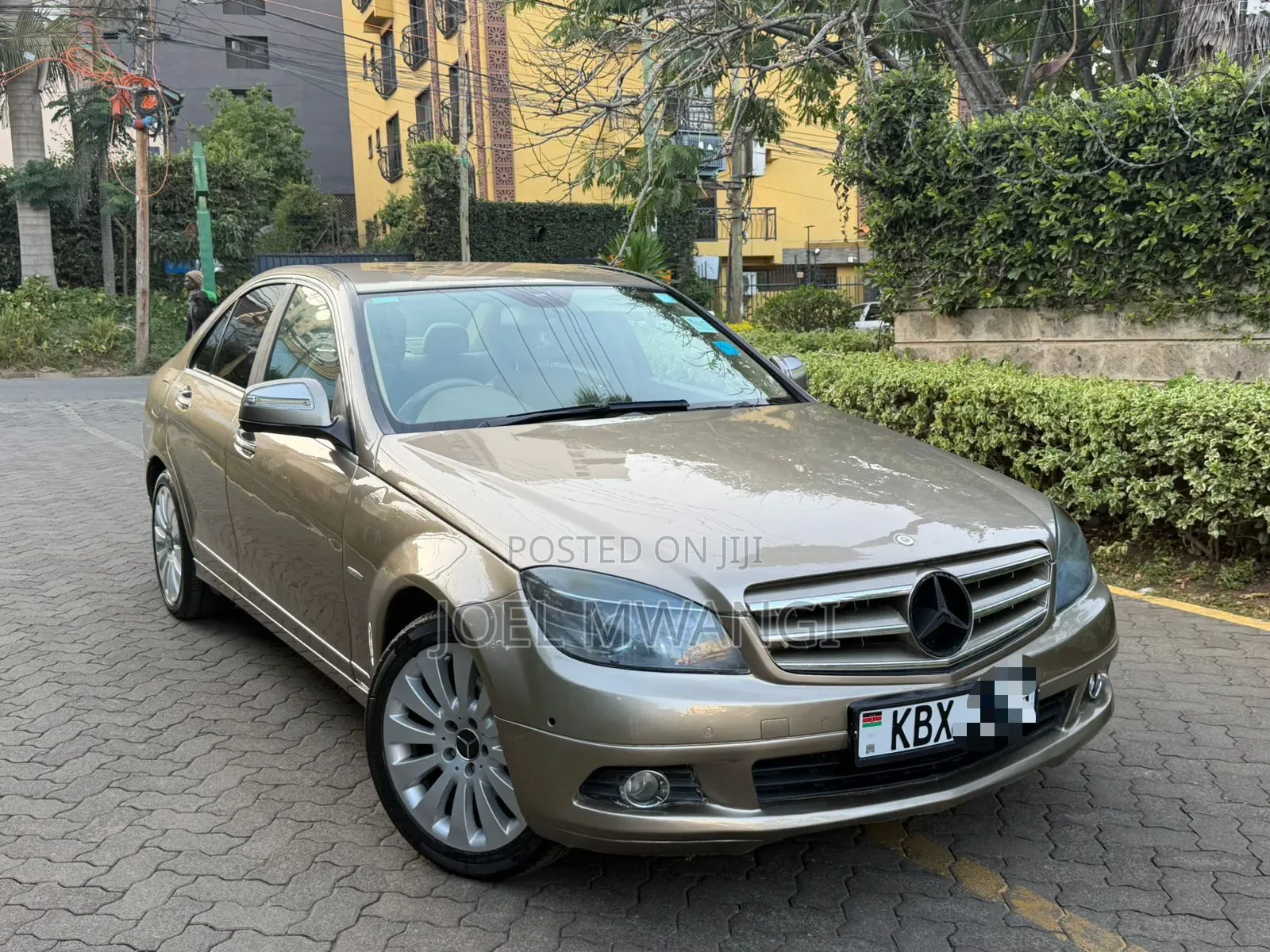 Mercedes-Benz C200 2007 Gold