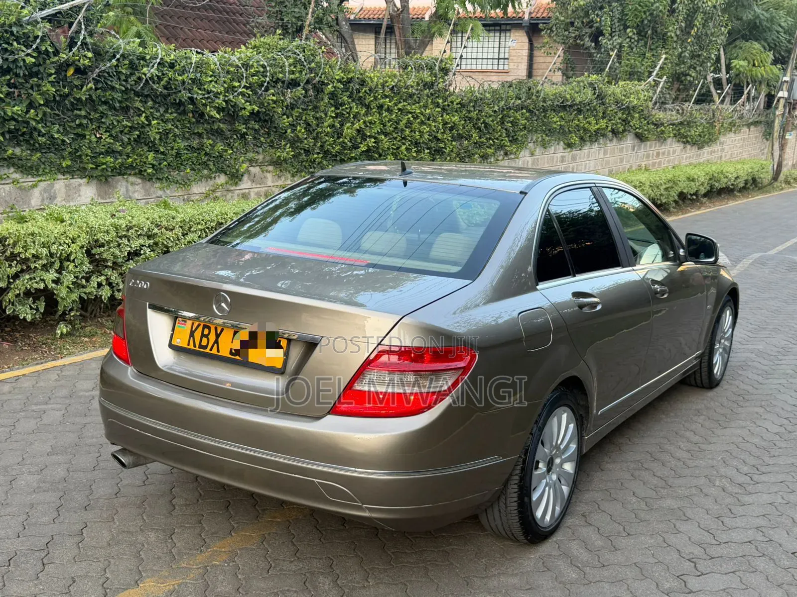 Mercedes-Benz C200 2007 Gold