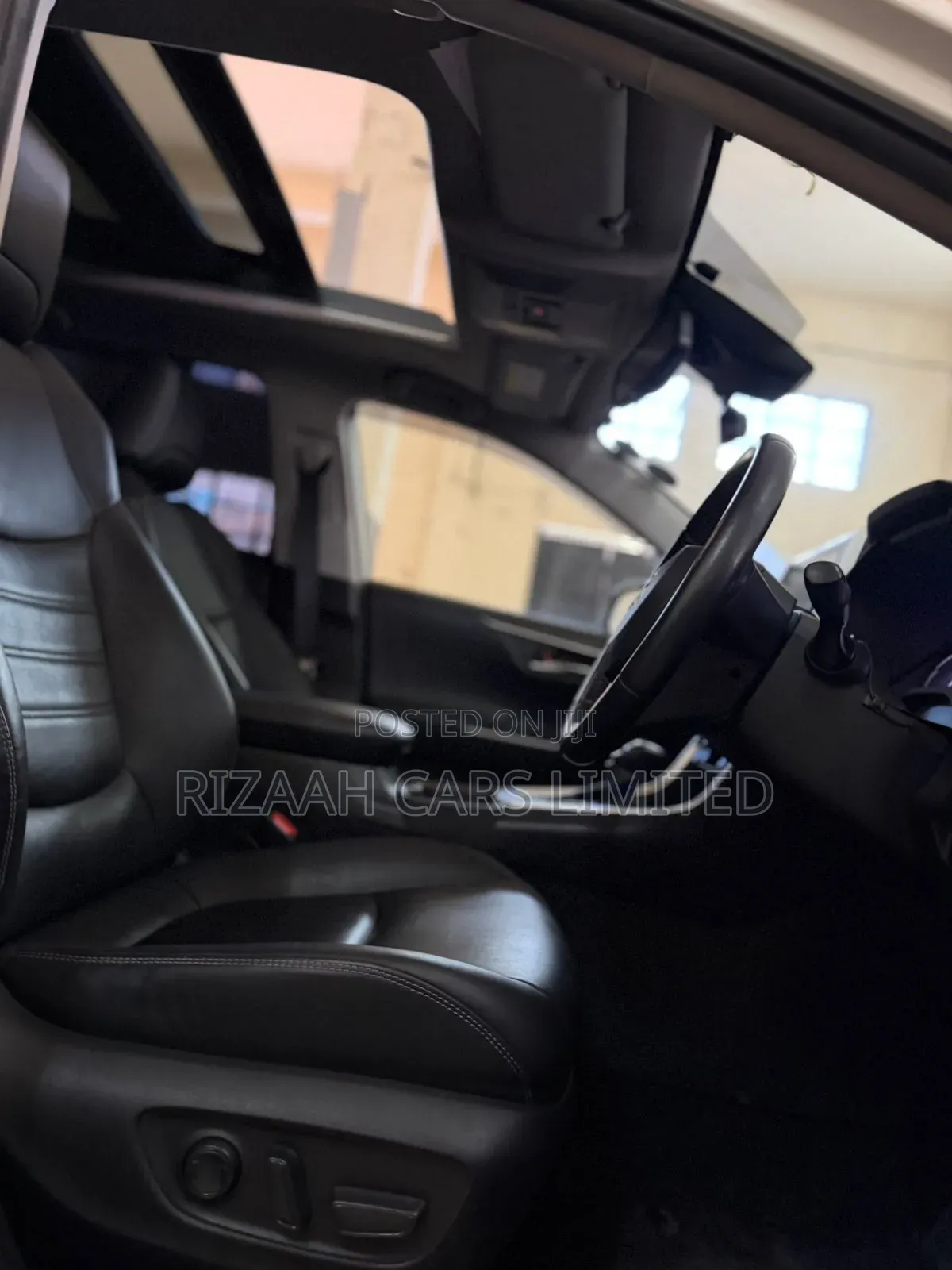 Toyota RAV4 2019 White