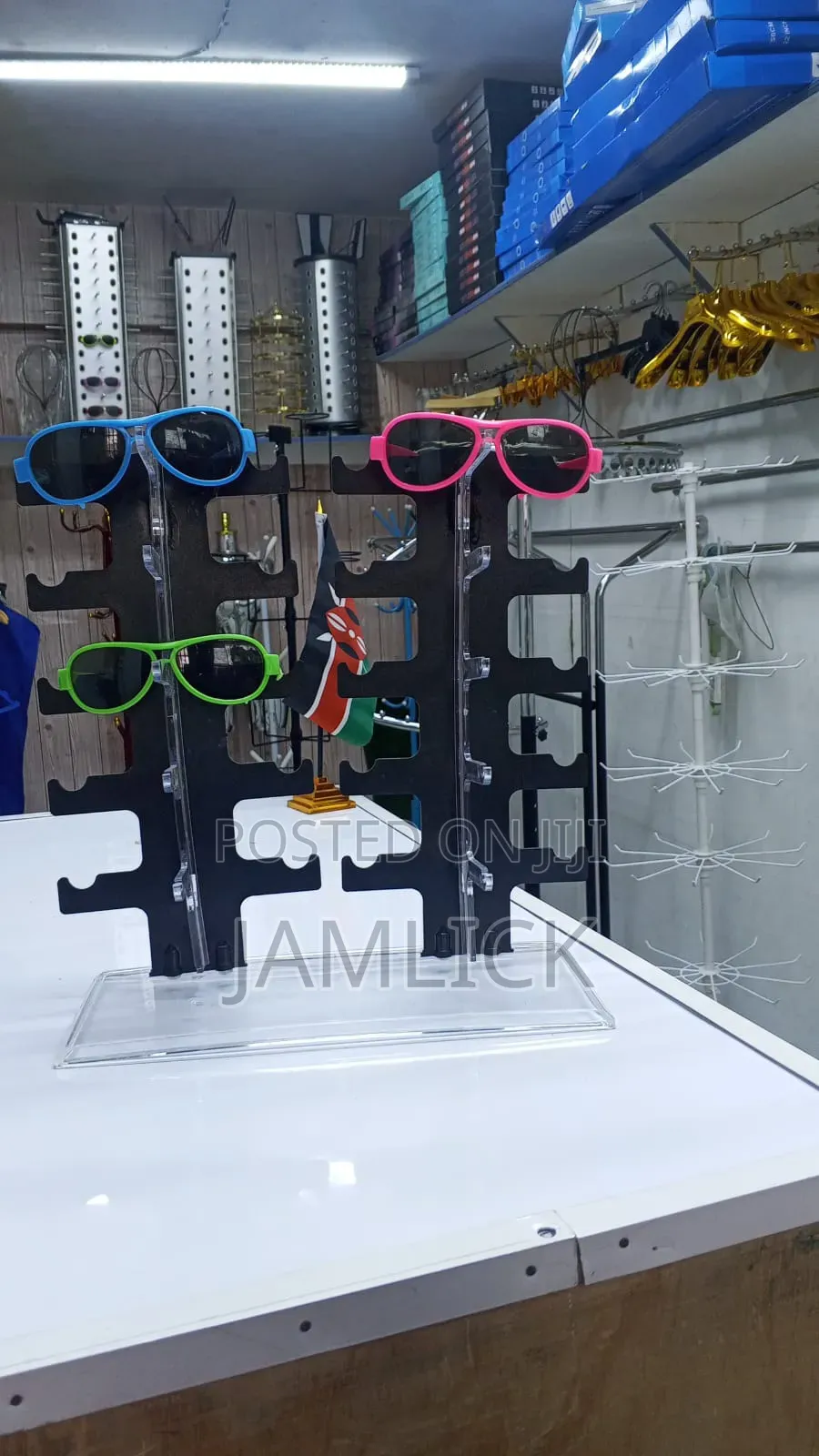 Shades Display - Ms