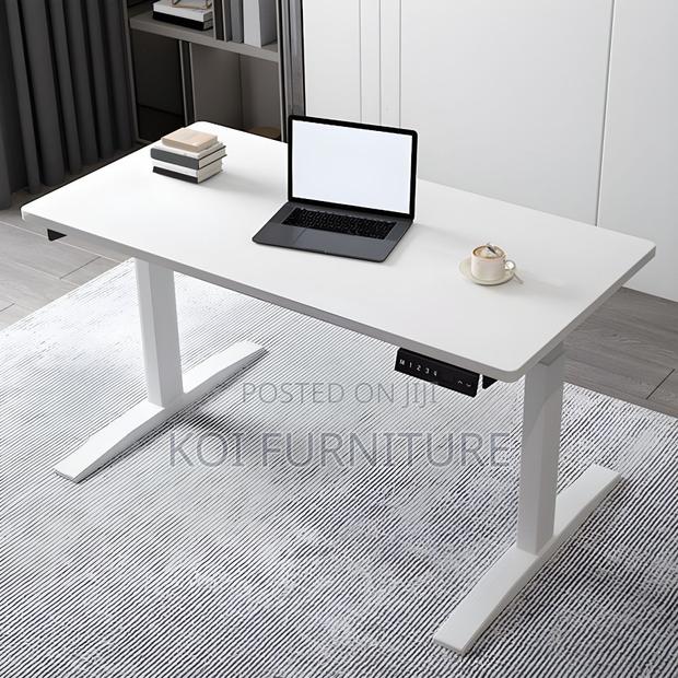 Office Table; 1400mm Electric Vip Home Office Adjustable Table