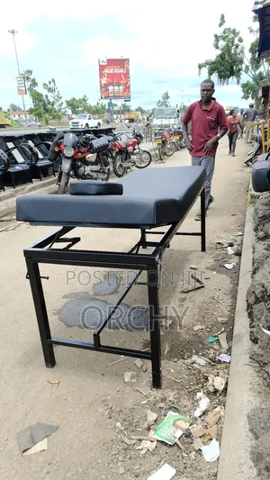 Black Massage Bed