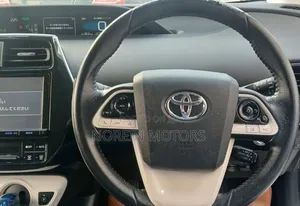 Toyota Prius 2017 Pearl