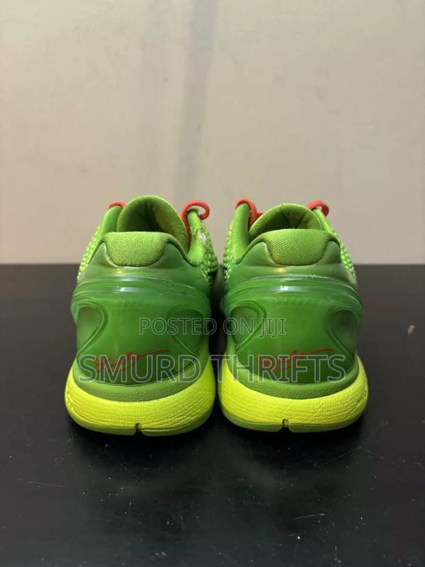 Nike Kobe Grinch - thumbnail 4