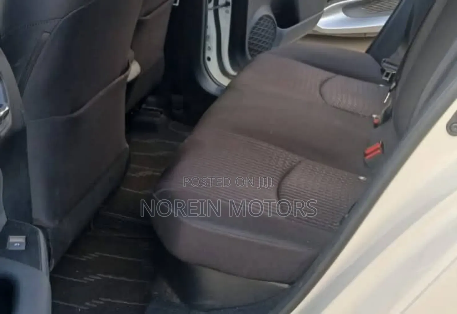 Toyota Prius 2017 Pearl
