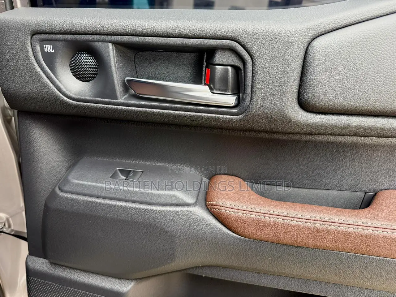 Toyota Land Cruiser Prado 2.8 2024 Silver