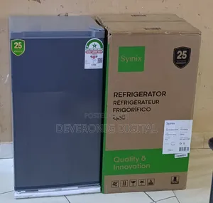 90 Litres Syinix Fridge 
Single Door