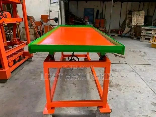 Vibrating Table Machines