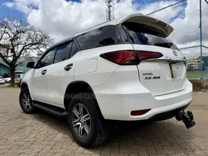 Toyota Fortuner 2019 White