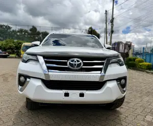 Toyota Fortuner 2019 White