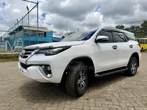 Toyota Fortuner 2019 White