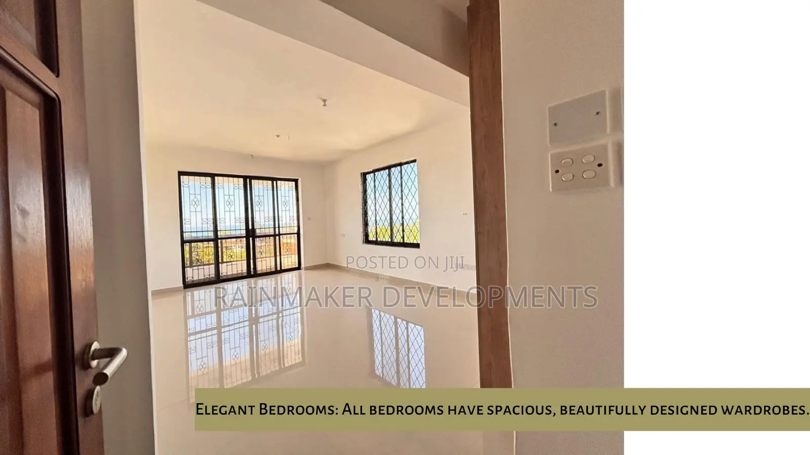 4bdrm Apartment in Narayan Apartments, for sale