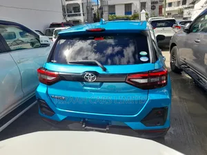 Toyota Raize 2021 Blue