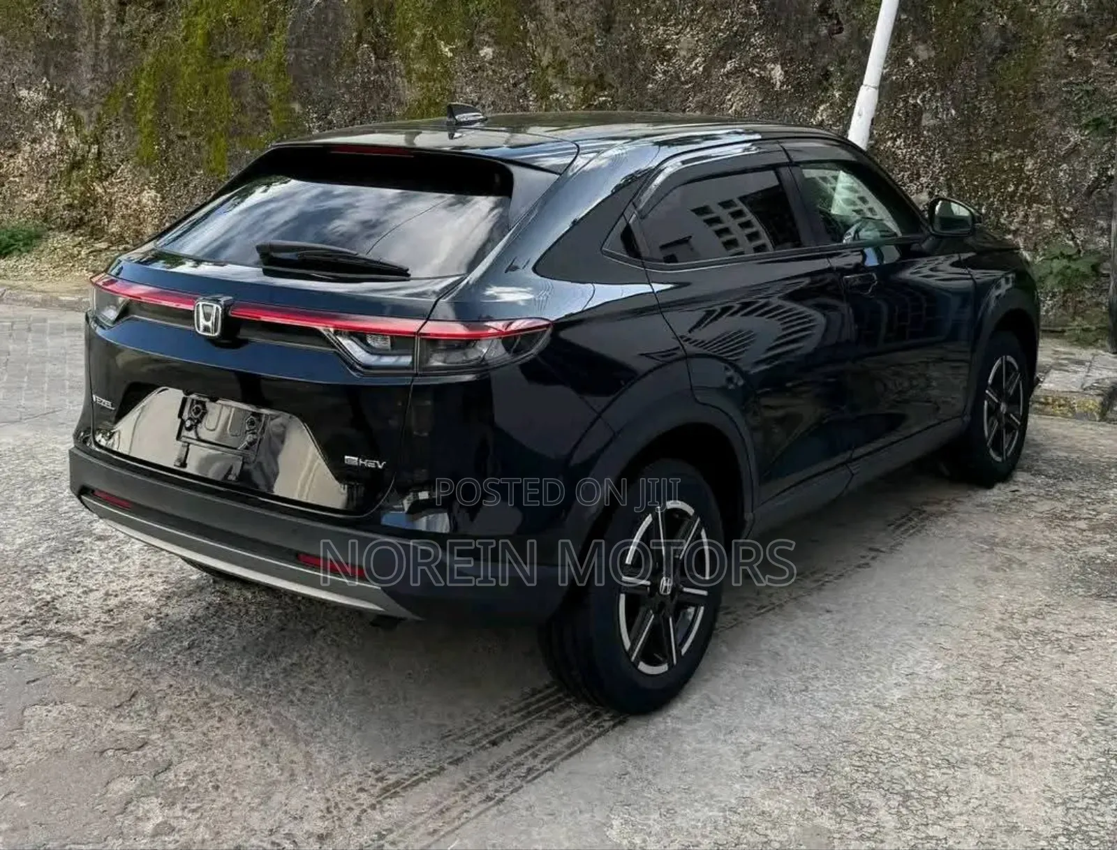 Honda Vezel 2018 Matt Black