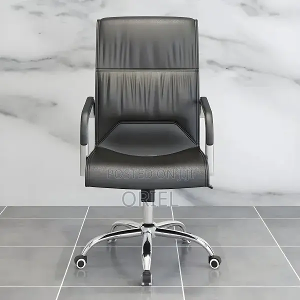 Office Chair : Executive Swivel Office Seat With Padded Armrests