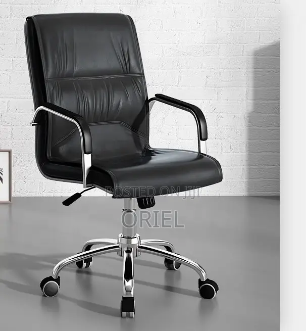 Office Chair : Executive Swivel Office Seat With Padded Armrests