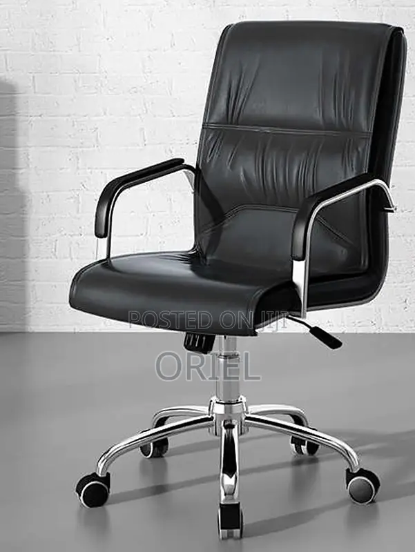 Office Chair : Executive Swivel Office Seat With Padded Armrests