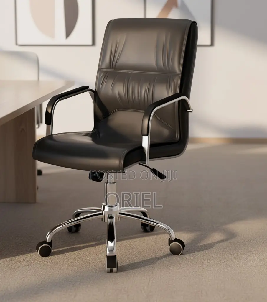 Office Chair : Executive Swivel Office Seat With Padded Armrests