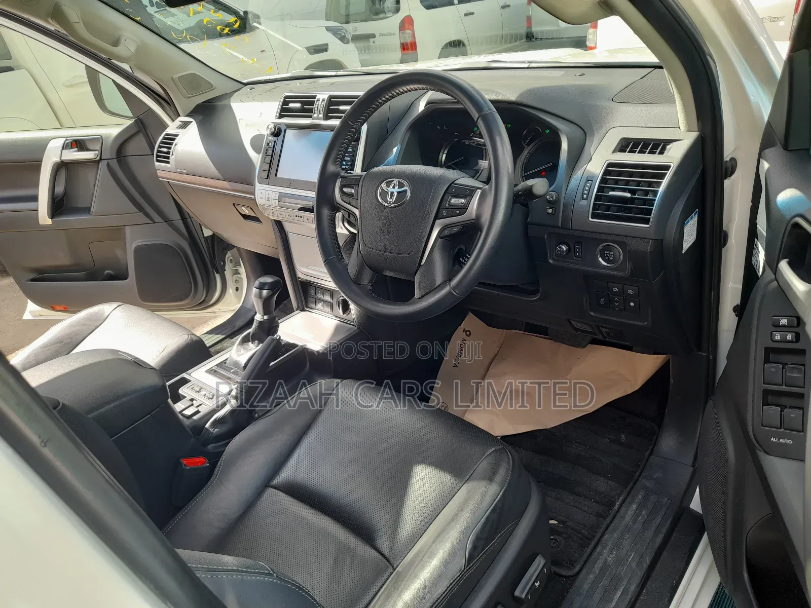 Toyota Land Cruiser Prado 2.8 2018 White