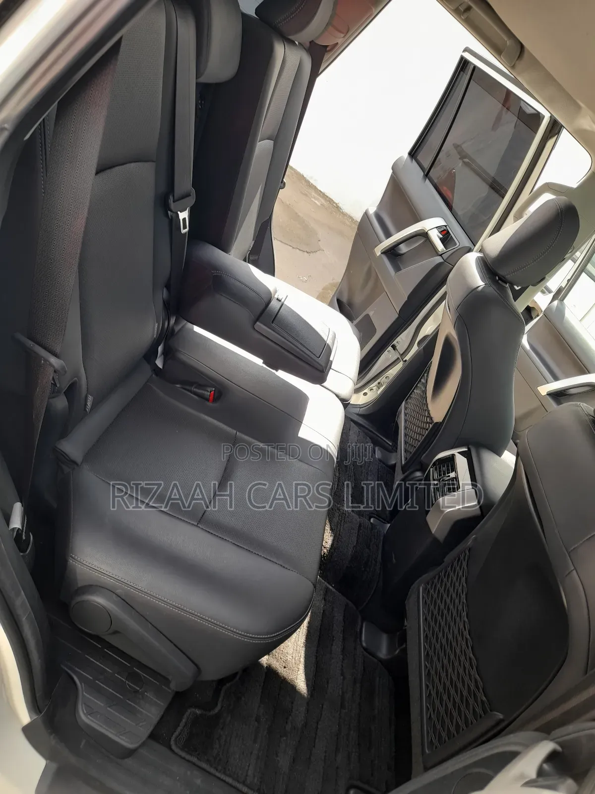 Toyota Land Cruiser Prado 2.8 2018 White