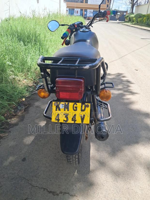 Honda CB 2024 Blue - thumbnail 2