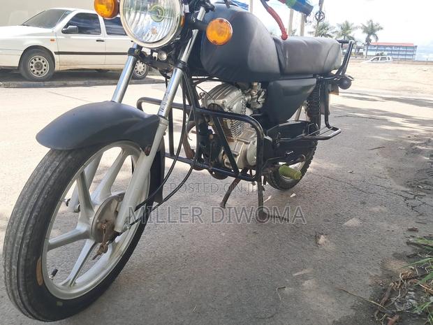 Honda CB 2024 Blue - thumbnail 7