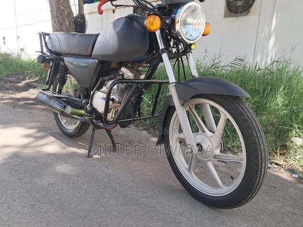 Honda CB 2024 Blue - thumbnail 9