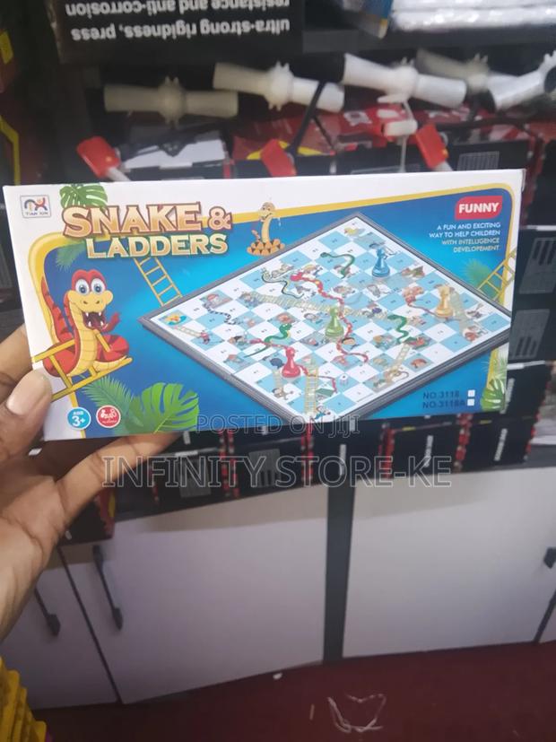 Small/Mini Snake and Ladders - main view