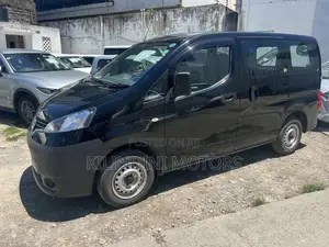 Nissan NV200 2019 Black
