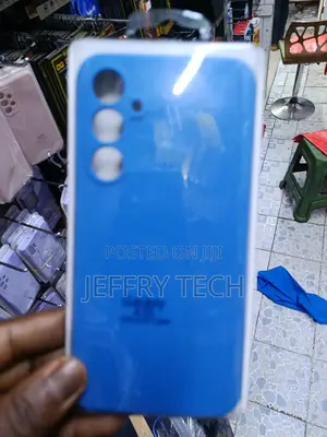 Simk Samsung Galaxy A15 Liquid Silicone Case With Cloth Lining -Blue