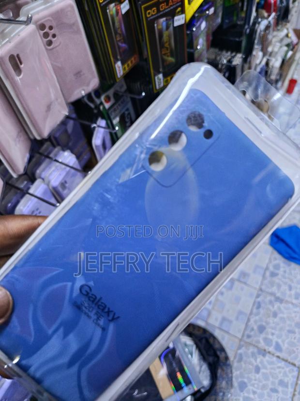 Ulak Liquid Silicone Case for Galaxy S20 Fe With Cloth Lining-Blue - thumbnail 3