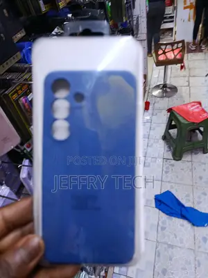 Elams Samsung Galaxy S25 Liquid Silicone Case With Cloth Lining-Blue