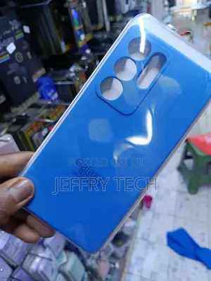 Chail Samsung Galaxy S25 Ultra Liquid Silicon Case With Cloth Lining
