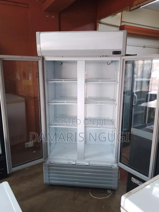 Clean Display Fridge - main view