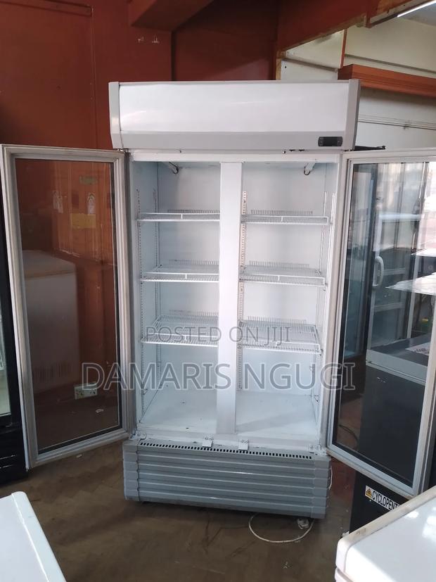 Clean Display Fridge - thumbnail 4