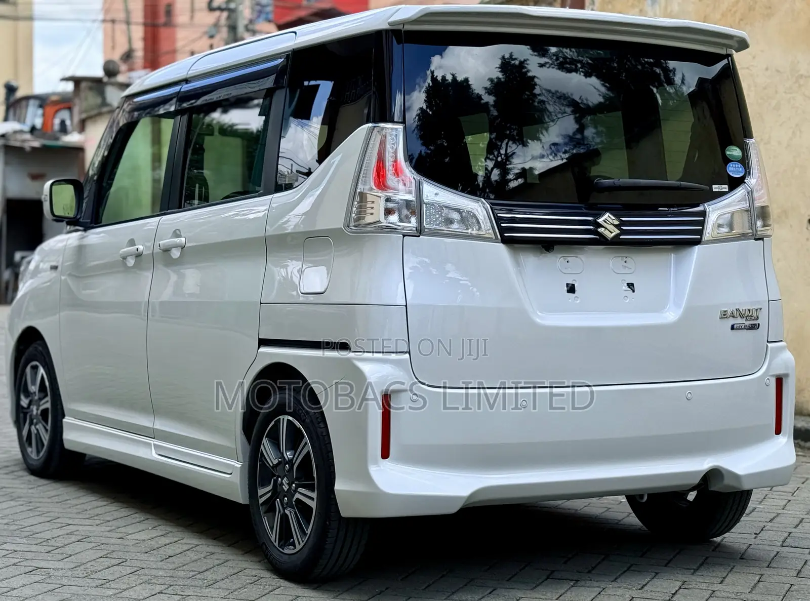 Suzuki Solio 2019 White