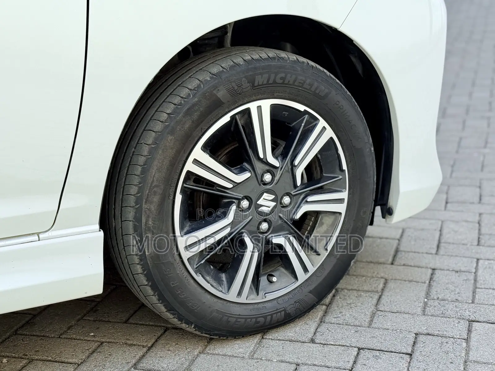 Suzuki Solio 2019 White