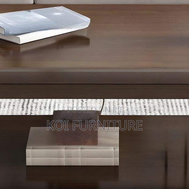 Coffee Table; Mahogany Perfect Coffee Table for Homes and Offices - thumbnail 4